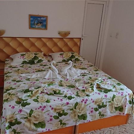 Sianie Guest House Ravda ภายนอก รูปภาพ