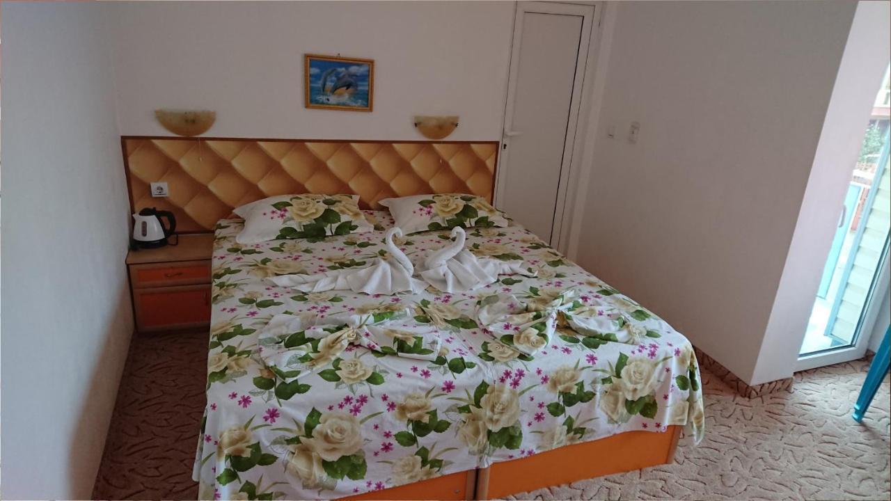 Sianie Guest House Ravda ภายนอก รูปภาพ