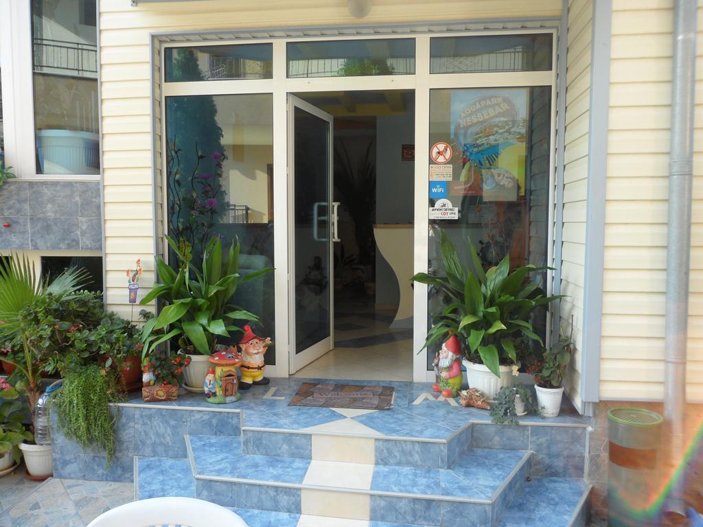 Sianie Guest House Ravda ภายนอก รูปภาพ