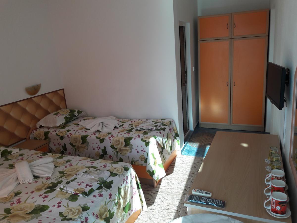 Sianie Guest House Ravda ภายนอก รูปภาพ